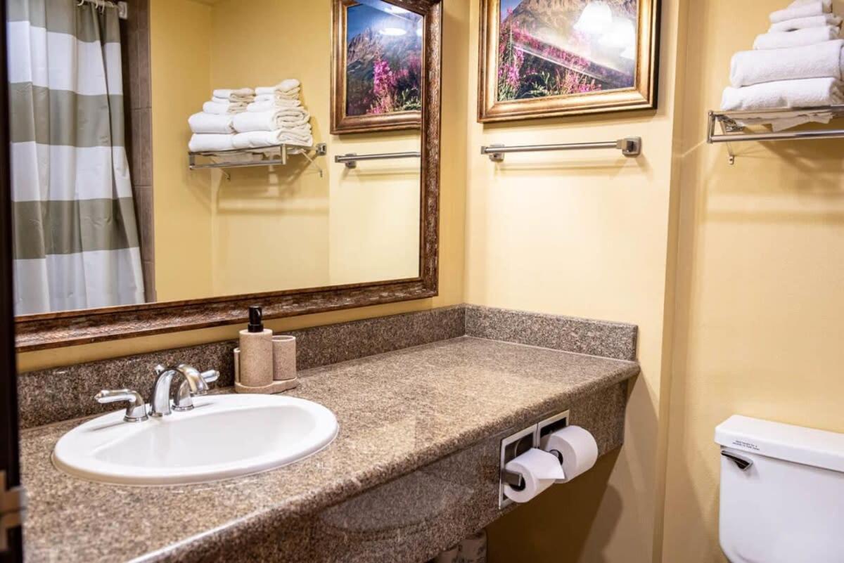 1Bd Suite 504 Perfect Location With Pool And Hot Tub Крестед-Бьютт Экстерьер фото